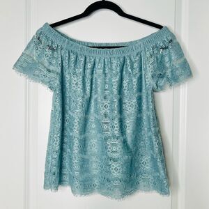 Lily White Women's Blue Lace Off The Shoulder Top in Size Medium Lined